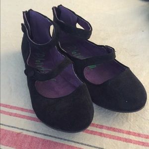 Unique zip back flats 1