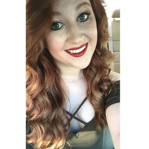 Meet your Posher, Kayla