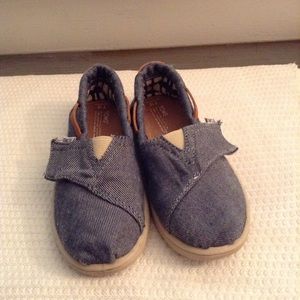 TOMS canvas shoes