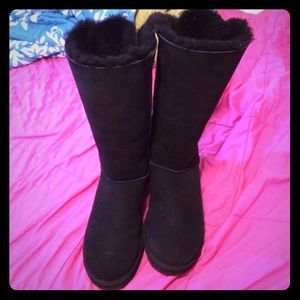 Black Bailey Bow UGG