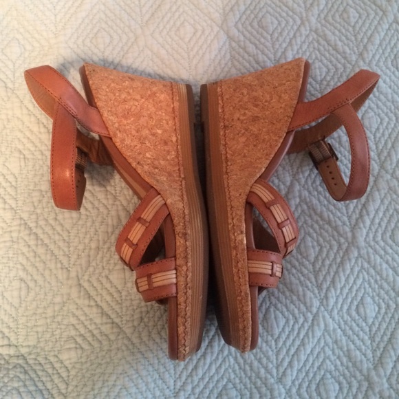 Clarks leather 3" wedges - Picture 2 of 4