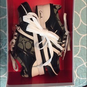 Coach tennis shoes