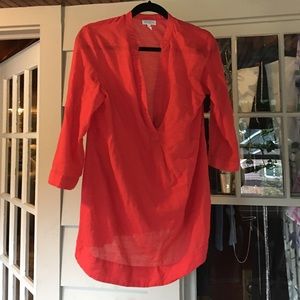 A Pea in the pod maternity shirt