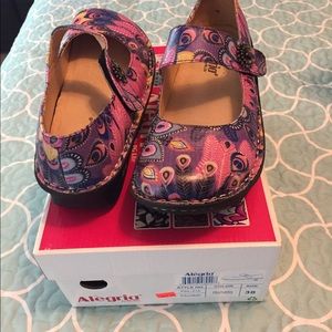 Alegria nursing shoes