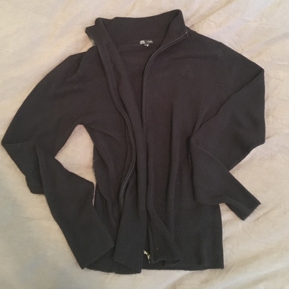 Soft zip-up cardigan!