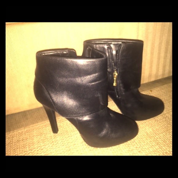 Black Jessica Simpson booties