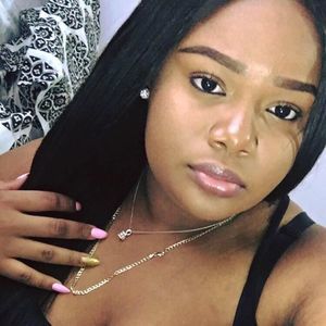 Meet your Posher, Latanya