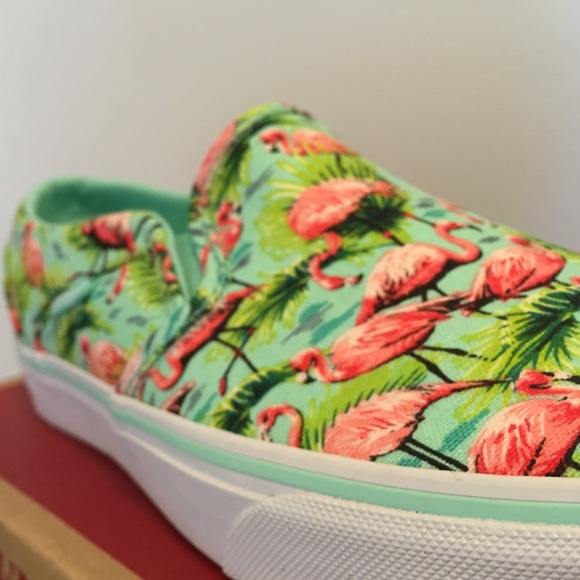 🚨1DAYSALE🚨 Vans Asher Flamingo Print!!! - Picture 2 of 4