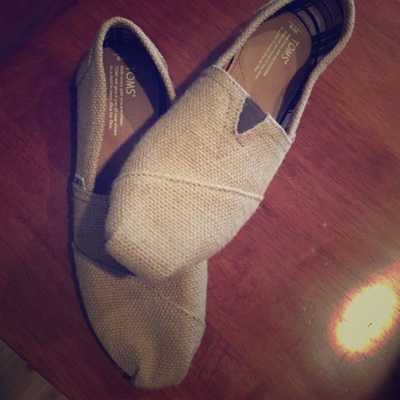 Toms- Burlap