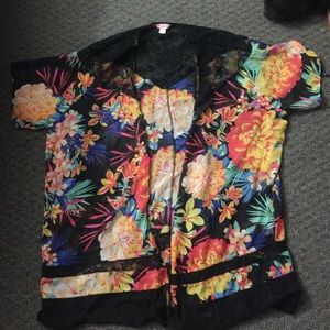 Multi color floral print kimono