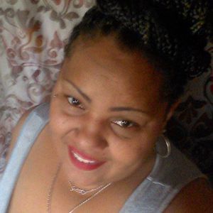 Meet your Posher, Naomi