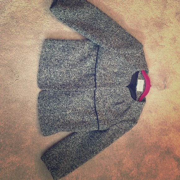 Beautiful size 2 jacket - Picture 1 of 2
