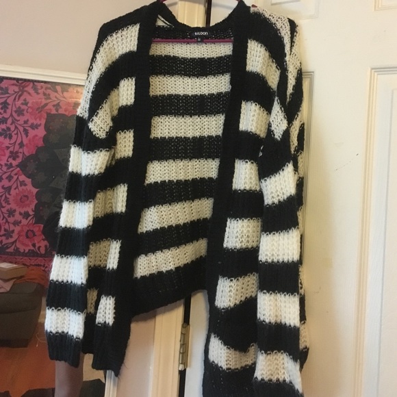 B&W STRIPED CARDIGAN