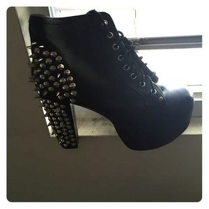 Laced up heel booties