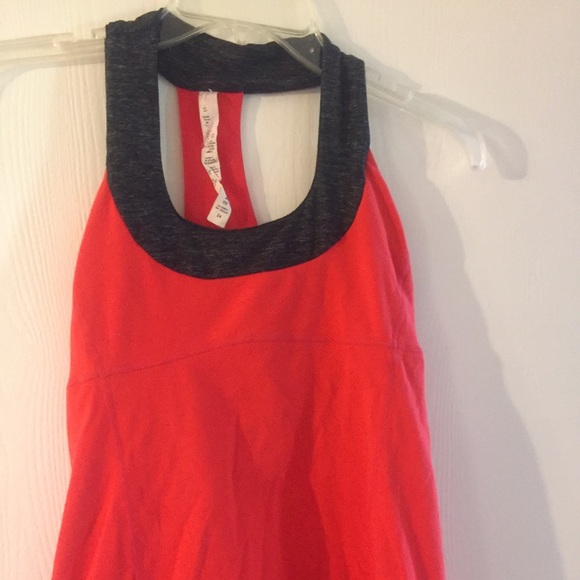 Lulu lemon workout tank - Picture 2 of 2