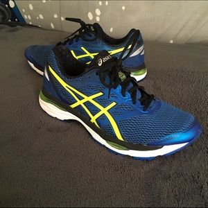Mens Asics Gel-Cumulus 18