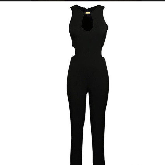 👯Cut-Out Jumpsuit👯 - Picture 2 of 4