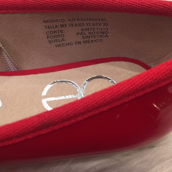 Girls Cloe Red Patent Shoes - Picture 4 of 4