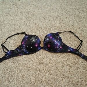 Very sexy Victoria's Secret bra!