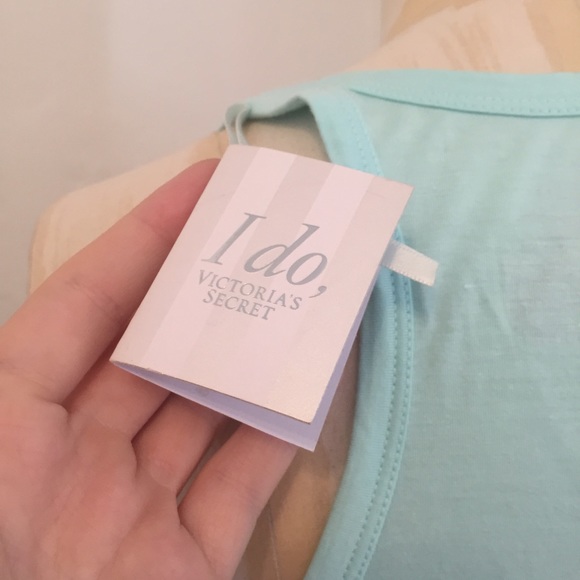 SALE💍VS Bridal Tank with Sequins! - Picture 4 of 4