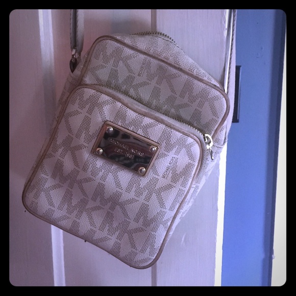 Michael Kors cross body bag.