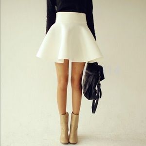High Waisted White skirt