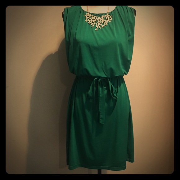 Green sleeveless dress sz 6