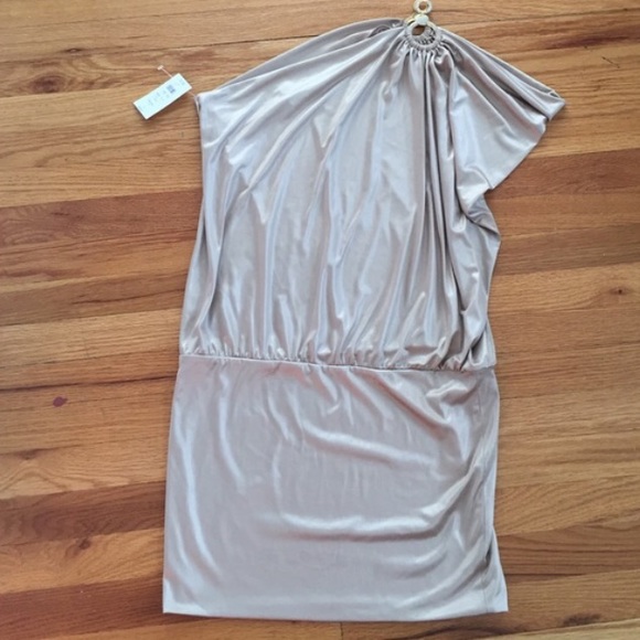 NWT CACHÈ off shoulder Gold dress