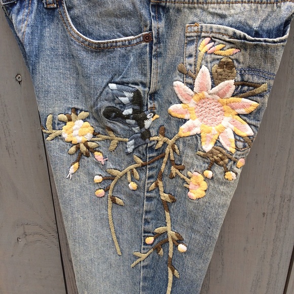 Abercrombie & Fitch size 2 denim