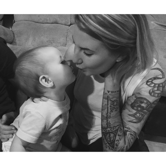 Meet your Posher, Lauren