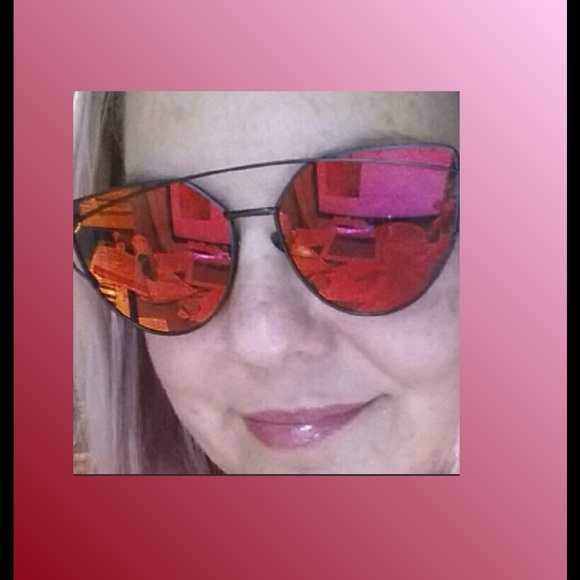 🦄Last pair Sunset red mirror metal cat eyes - Picture 2 of 3