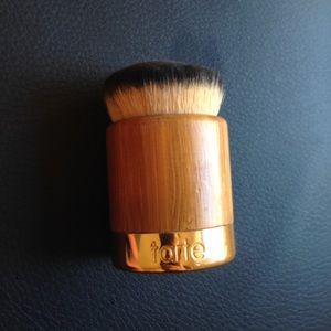 Tarte kabuki brush