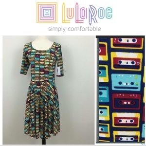 🦄 Unicorn alert🦄 Lularoe Nicole cassette dress