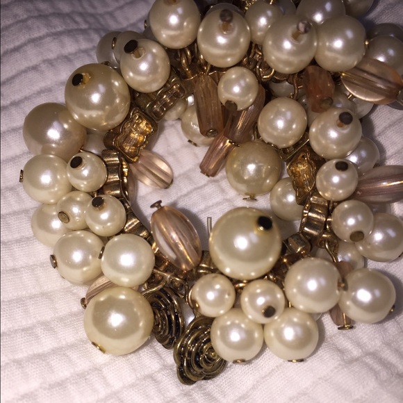 Gold with pearls bracelet