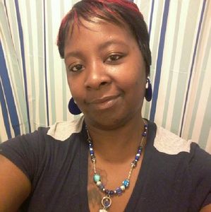 Meet your Posher, Stacy