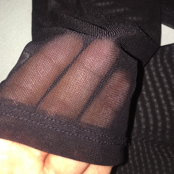 Black see through crop top - Picture 2 of 4