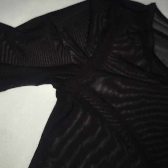 Black see through crop top - Picture 4 of 4