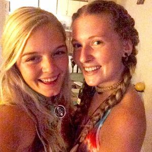 Meet your Posher, Elise