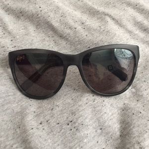 never worn Maui Jim Ailana's