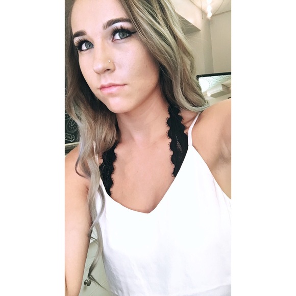 Meet your posher! 💕 - Picture 2 of 3