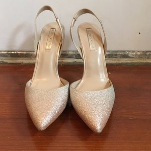 BCBGMAXAZRIA - Gold Koda Glitter pumps