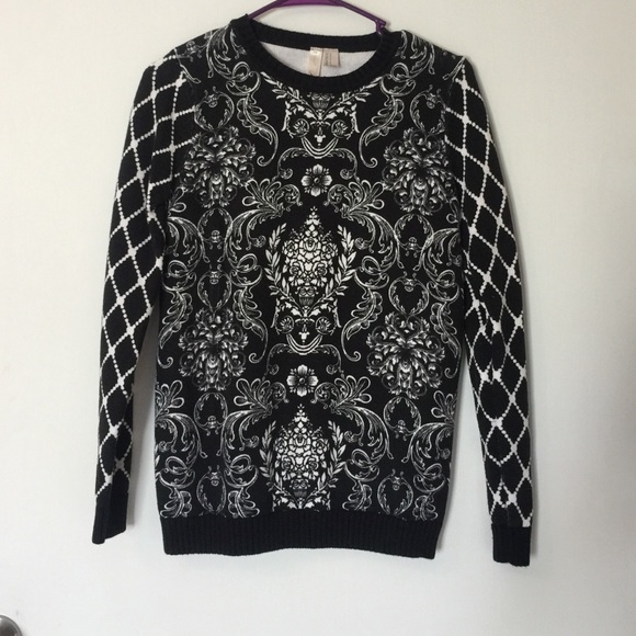 Forever 21 Exclusive Pullover