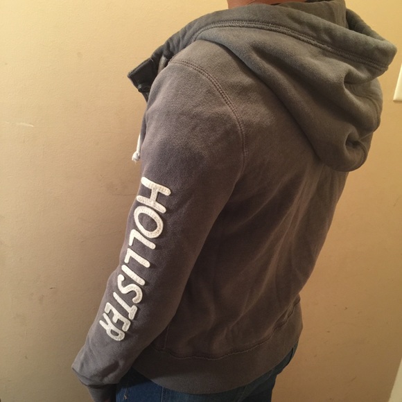 Gray button-down hoodie by Hollister - Picture 1 of 4