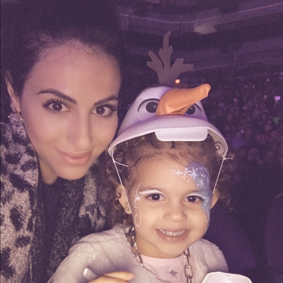 Meet your Posher, Raneem - Picture 3 of 3