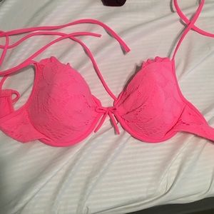 VS Ruffle Bikini Top