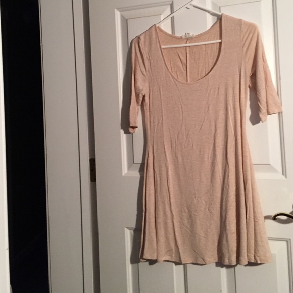 Cream T-shirt dress!! Size small!