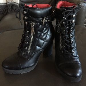 Guess 7 1/2 Heel boots
