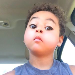 Meet your Posher, Lynsey