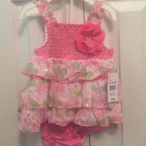 Little lass 2 piece set. New with tags