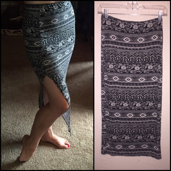 💥SALE💥Printed Midi skirt